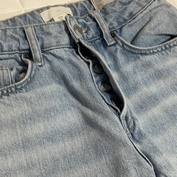 Jeans - Picture 3 of 4